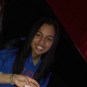 Meet your Posher, Lydea